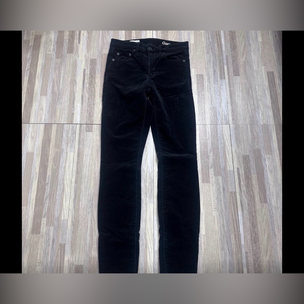 GAP Women’s Black Corduroy Jeans Modern Skinny, Size 26